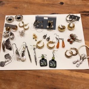 🌻Women’s Assorted Vintage/Costume Earrings